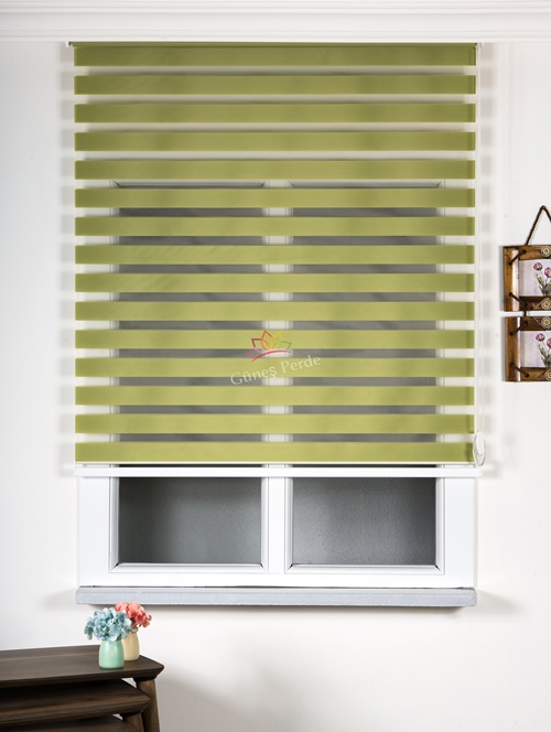 YEŞİL DÜZ ZEBRA PERDE